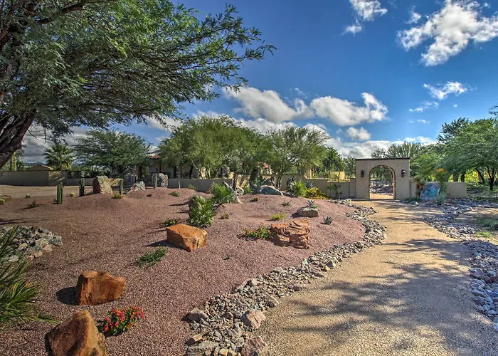Luxe Vineyard W/ Views & Fire Pit Holiday home *