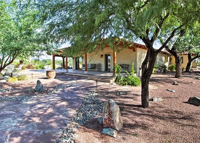 Luxe Vineyard W/ Views & Fire Pit * Tucson