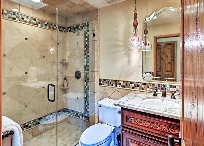 Luxe Vineyard W/ Views & Fire Pit Holiday home *
