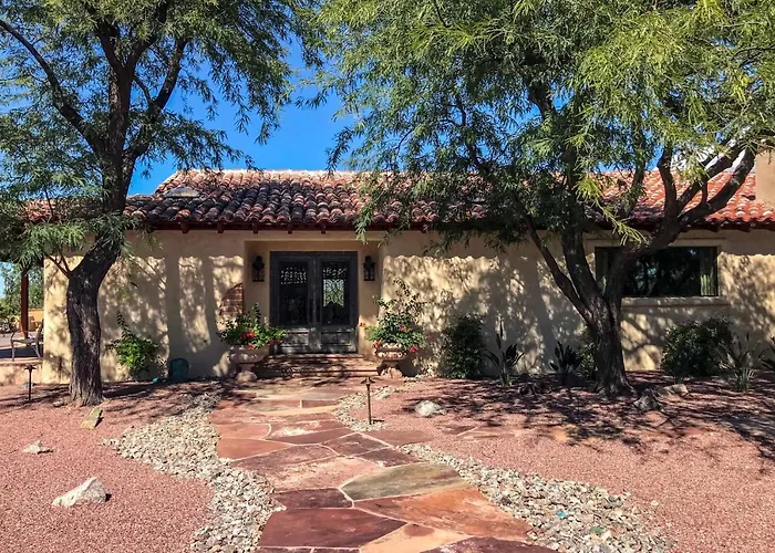Holiday home Luxe Vineyard W/ Views & Fire Pit Tucson